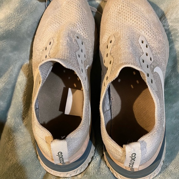 NIKE EPIC REACT 2 sz 9 GUC Pink blue grey - Picture 2 of 11